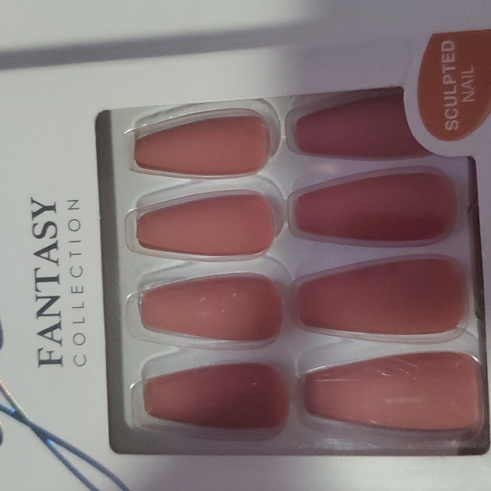 Nails - Picture 6 of 9